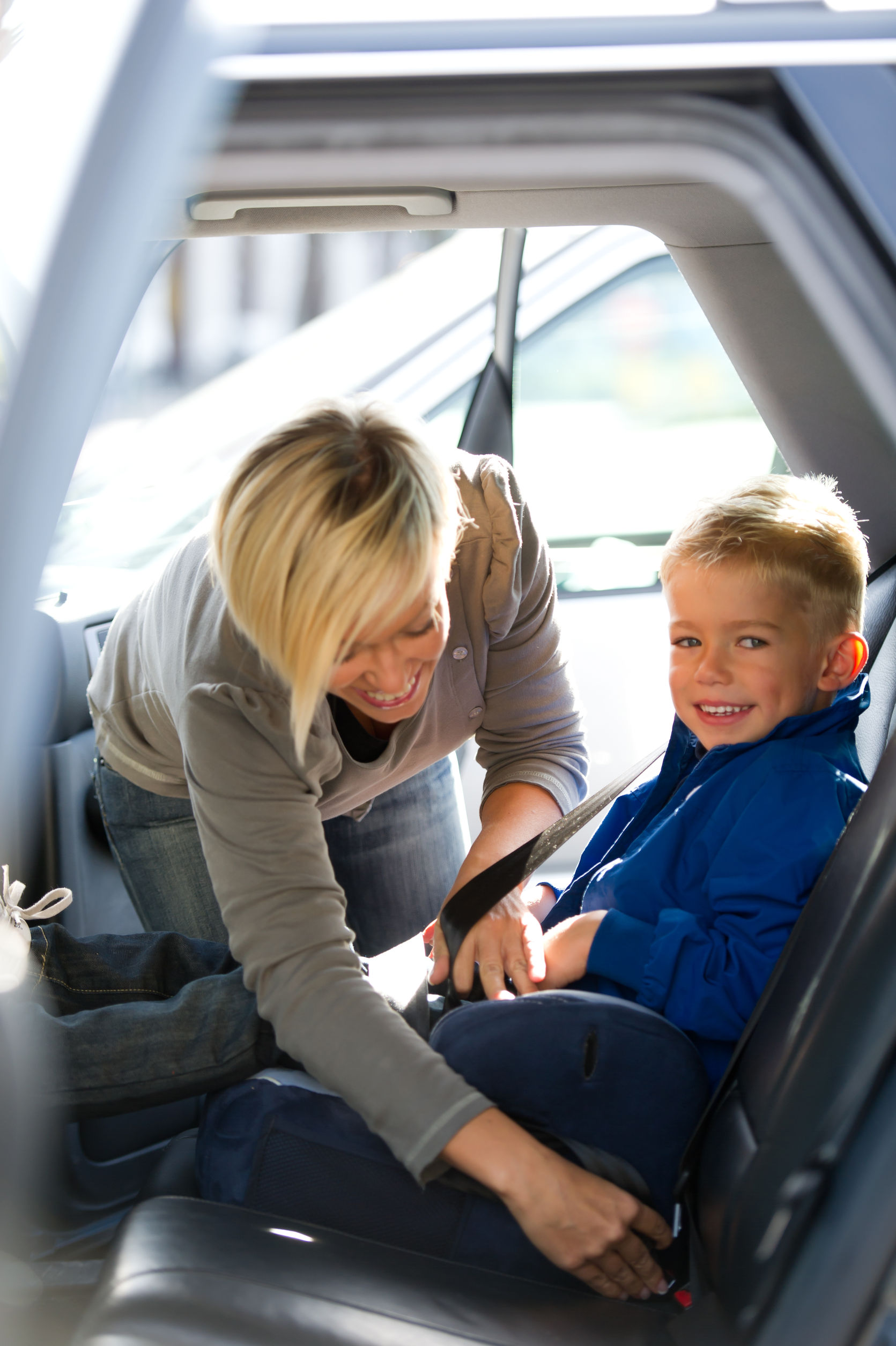 One in Five Parents Bending Car Child Restraint Regulations