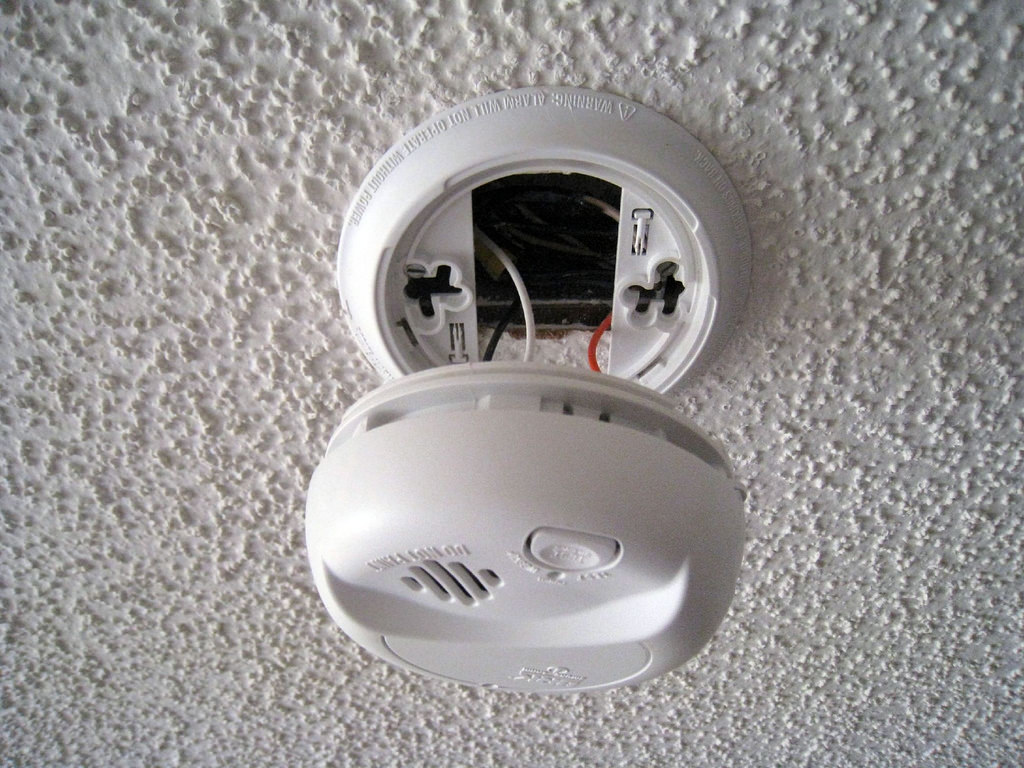 Daylight Saving a good time to check for recalls, change smoke alarms